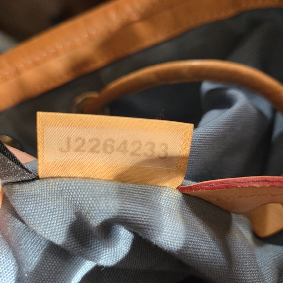 Dooney & Bourke Splatter Paint Signature Drawstring Bucket Bag - Picture 11 of 11